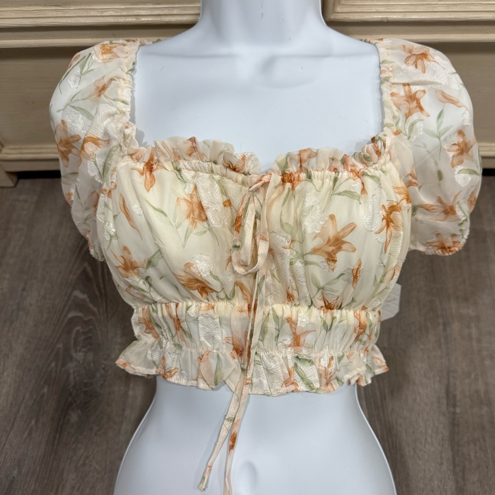 Altar'd State Ivory/Orange Floral Puff Sleeve Cropped Top NWT Size XS